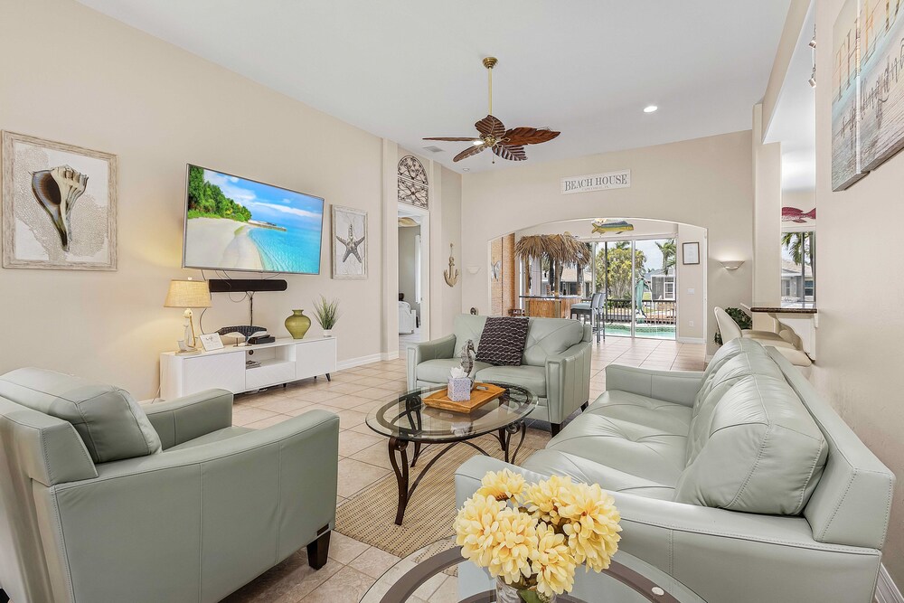 Spacious Canalfront Oasis w/ Pool Hot Tub! - Property Image 36