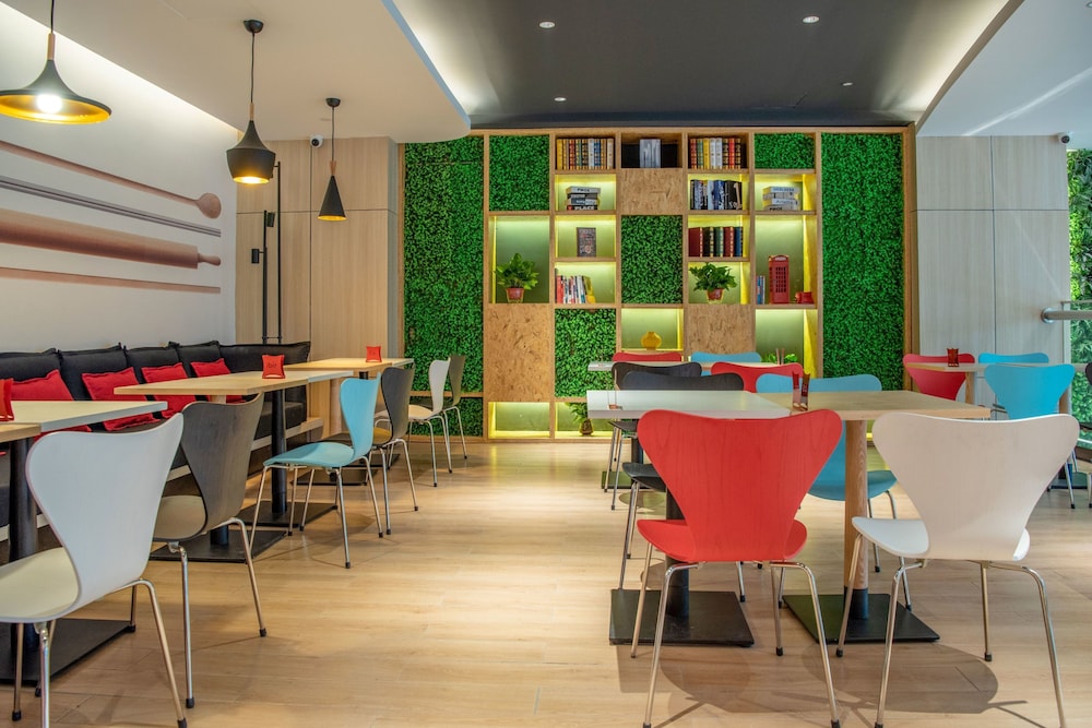 ibis Weinan Normal University Chaoyang Street Hotel