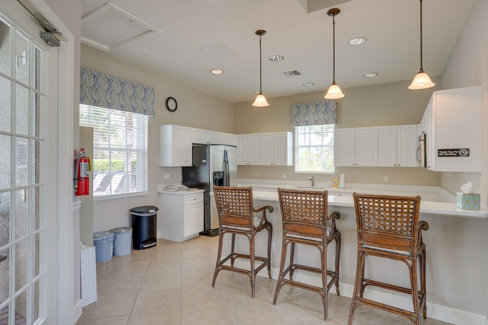 Fort Myers Vacation Rental w/ Pool Access!