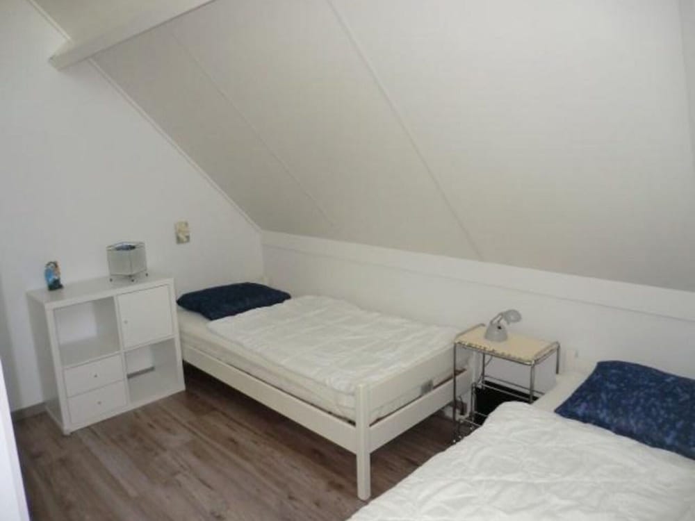 Bungalow in Breskens Near the Beach view 3