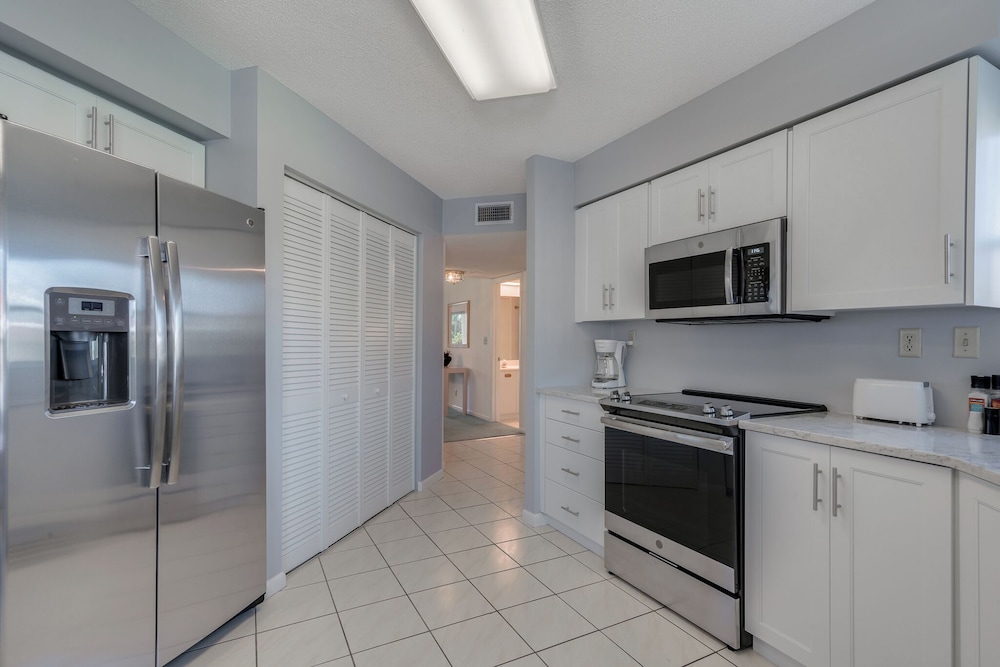 Vista Verde North 6-142 by Distinctive Beach Rentals