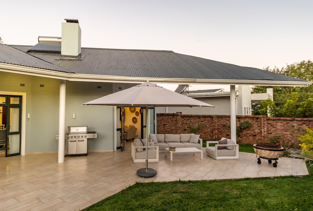 Stunning 3 Bedroom House Near Harare Airport -2297