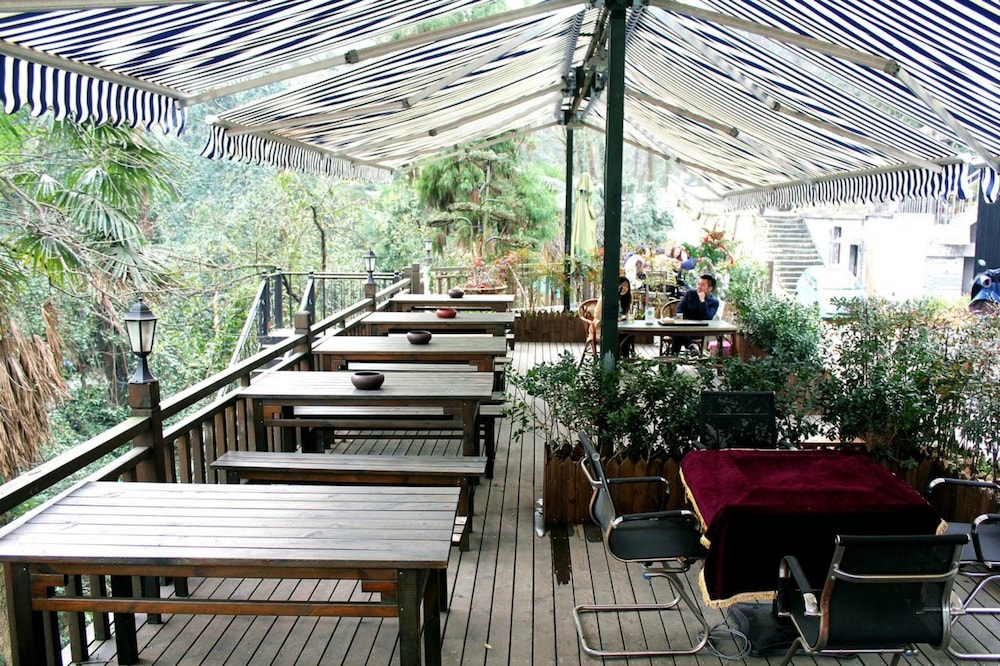 Tea Taste Inn