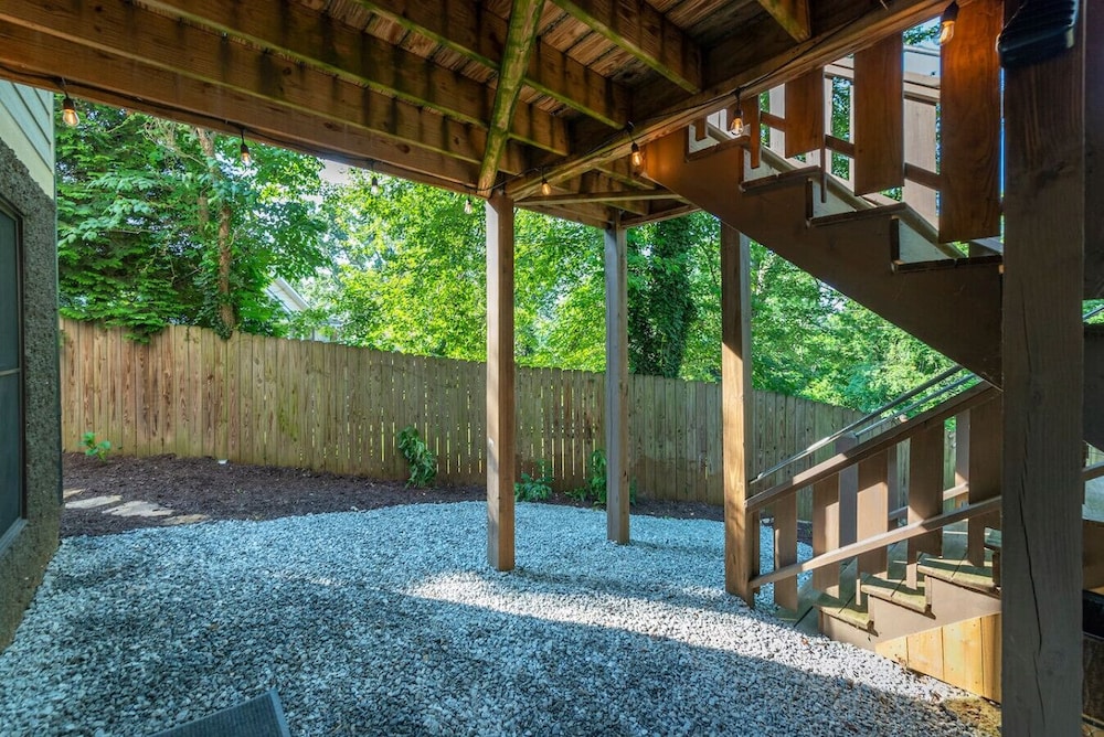 Pet Friendly Studio Near Biltmore w Espresso bar