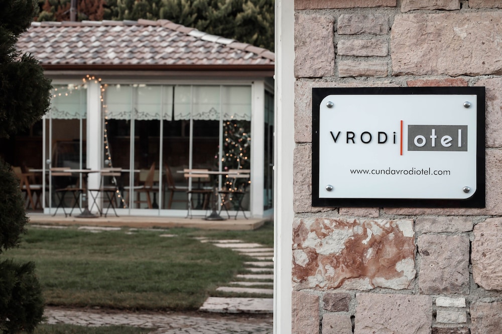 Vrodi By House - Image 35