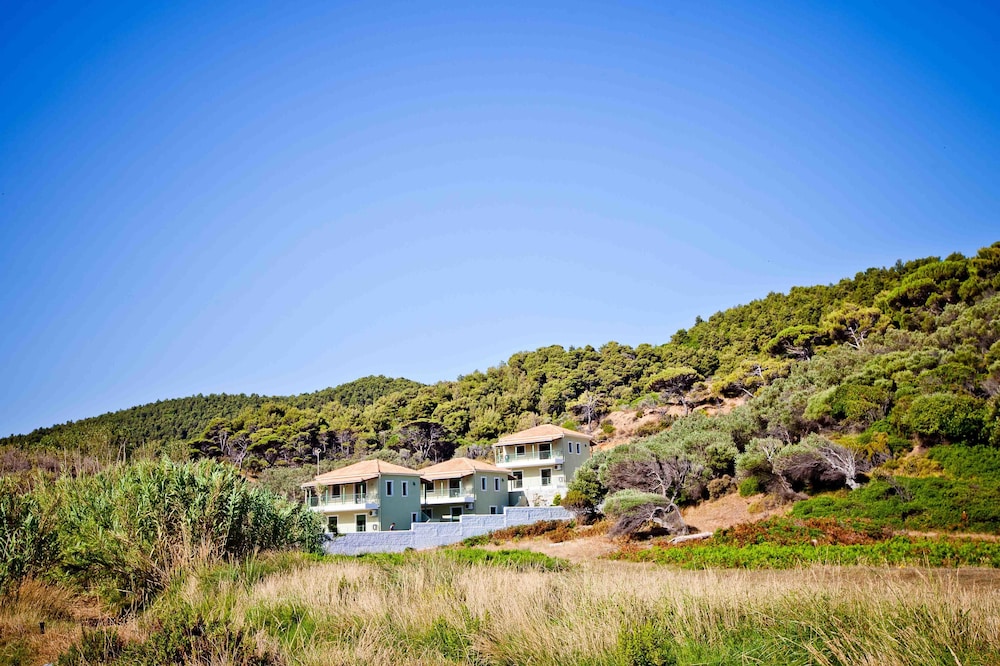 Aselinos Suites