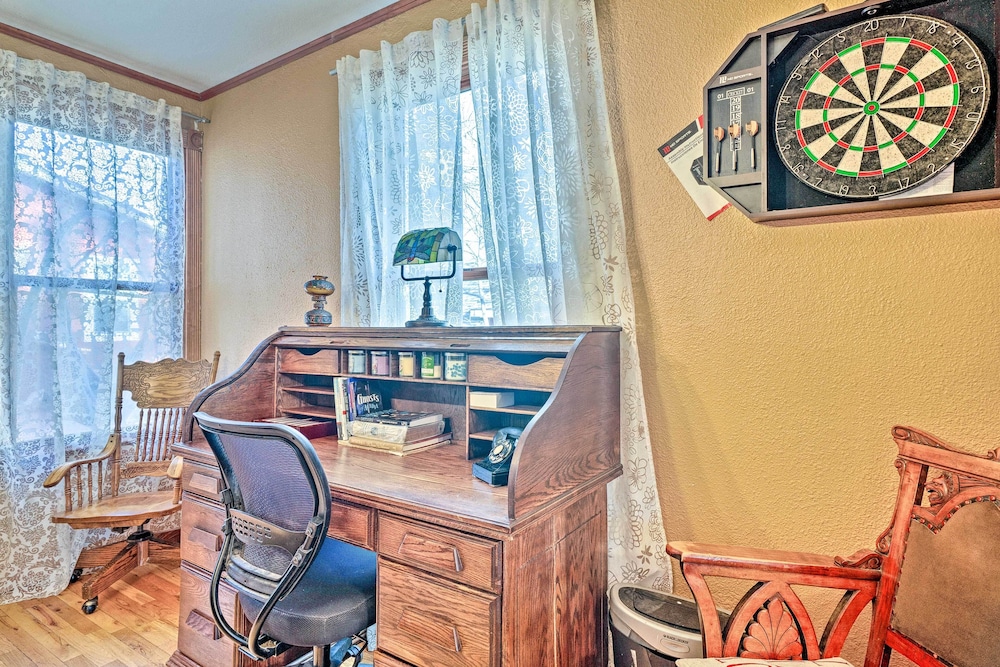 Colorado Springs Dwelling, Walk to Downtown! view 3