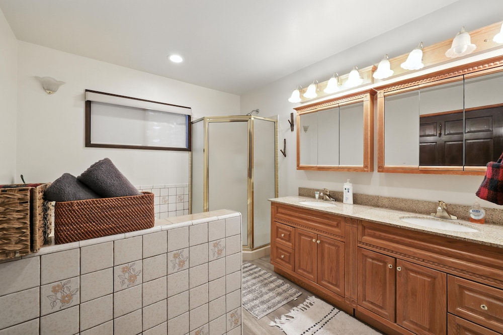 Big Bear Lake Cabin With Game Room 3 Bedroom Cabin