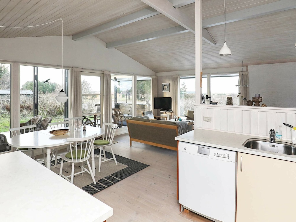 Inviting Holiday Home in Hirtshals near Sea view 5