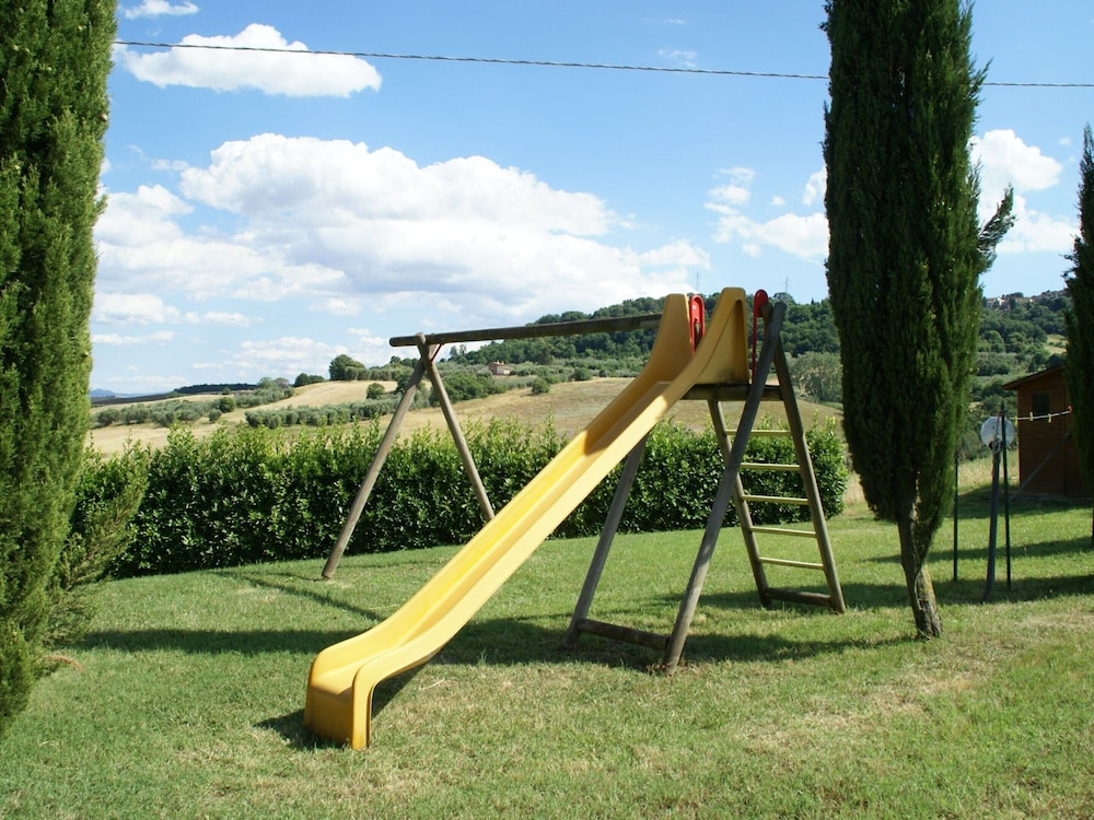 Serene Apartment in Orciatico view 4