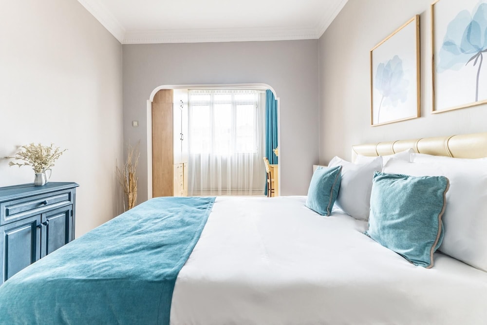 Tasteful Flat Near Moda Coast in Central Kadikoy