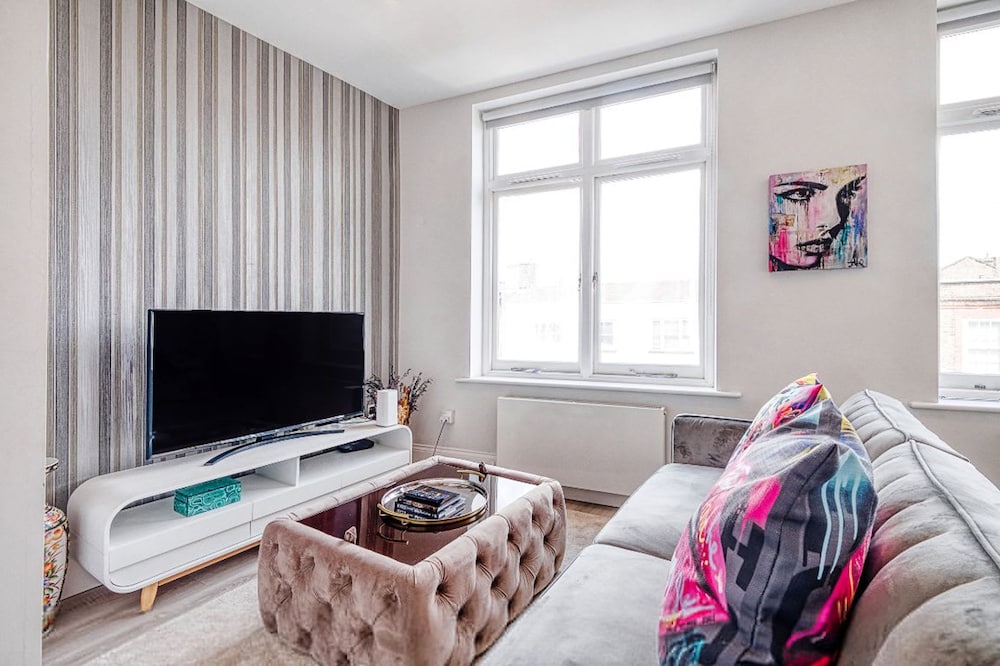 The Village Vixen- Hampstead Village - by Out of Office Lifestyle