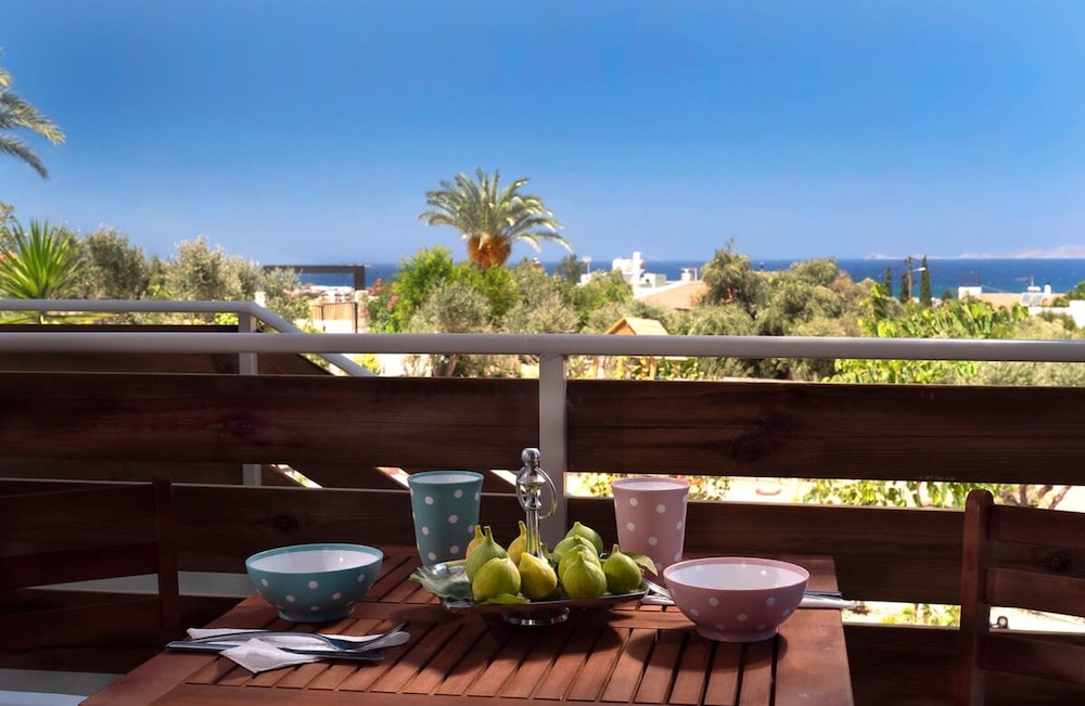 Seaside Charm Near Heraklion Villa Maro II Getaway