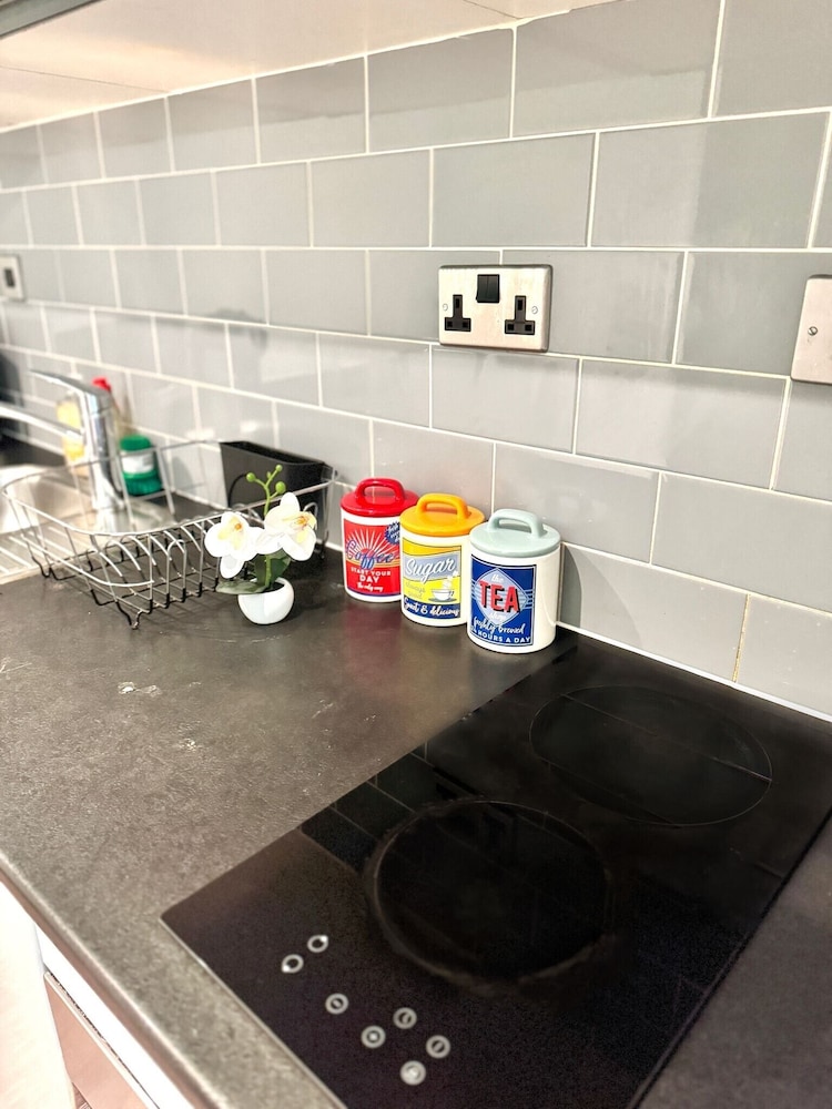 Sheffield Centre - Modern 1BR Apartment - Sleeps 3