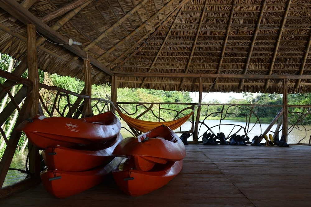 Sani Lodge
