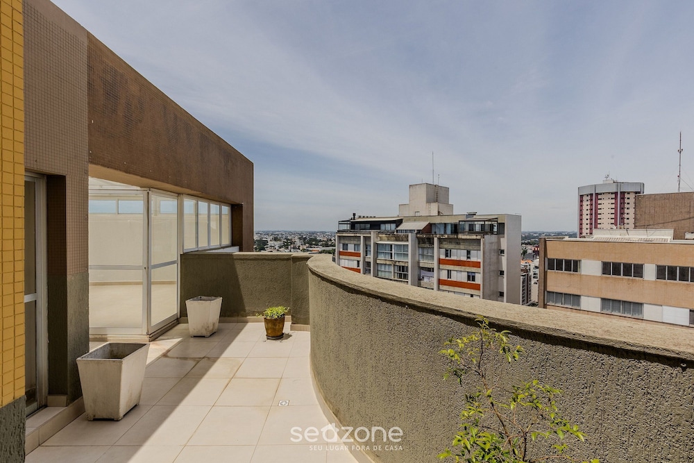 Duplex With Terrace and Barbecue Eto0201