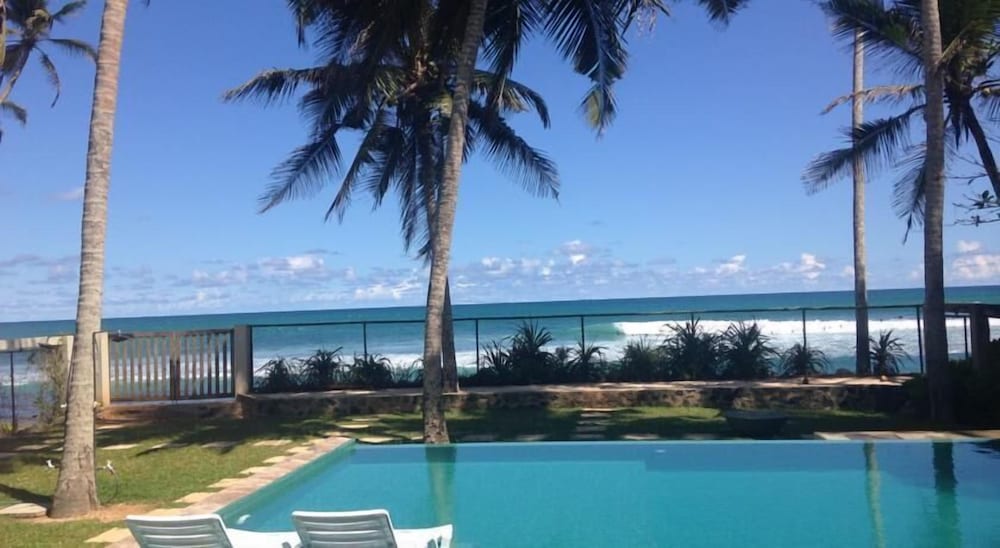 Chillax Villas
