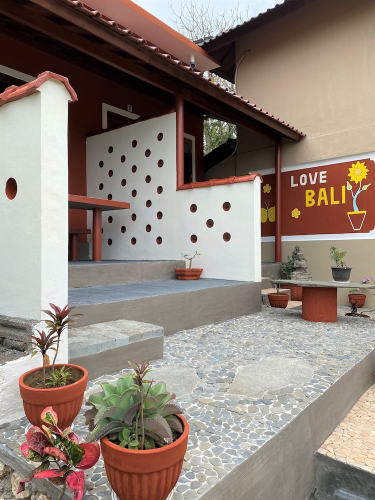 Villa Anjing 2