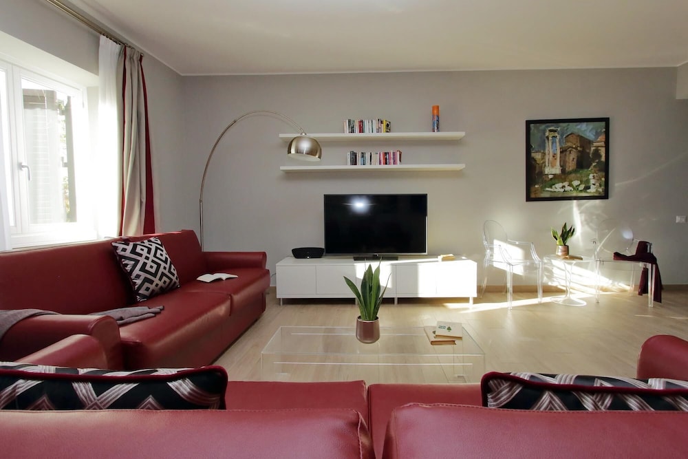 B5 Piazzetta Margutta - B5 - My Extra Home