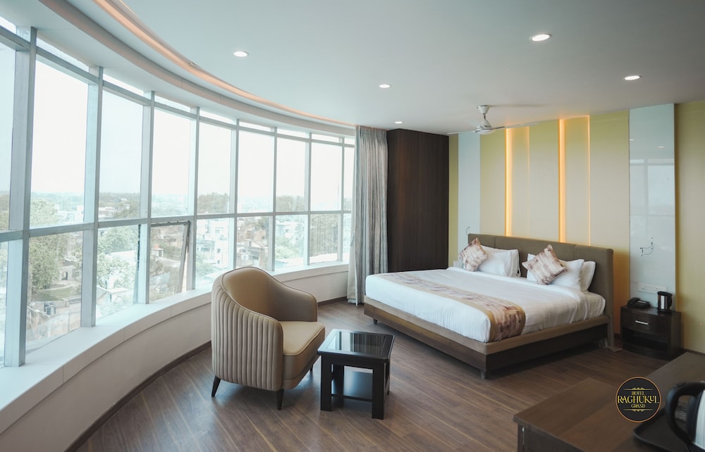 Hotel Raghukul Grand