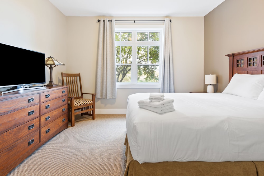 Rivergrass Condos