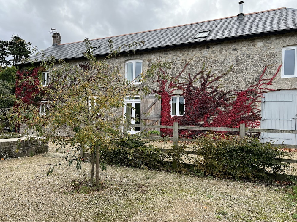 Dishcombe Cottage