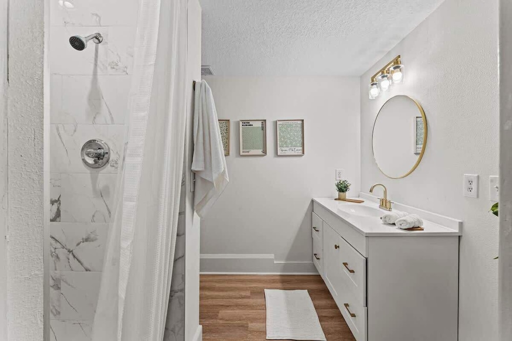 304 Lakeshore - Unit 1 and 2