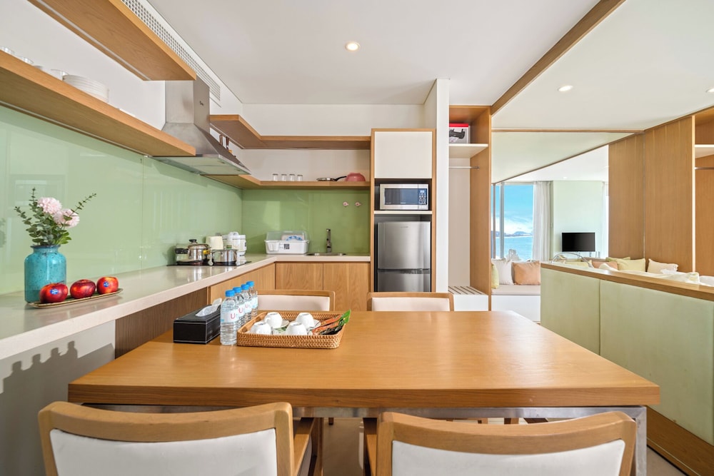 Signature Luxury Village