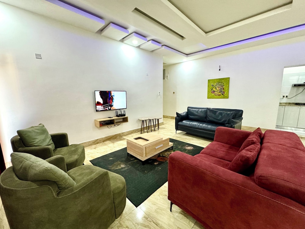 FURNISHED APARTMENTS