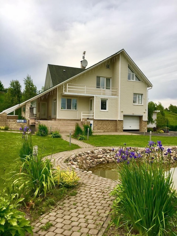 Cottage in Poroshkino