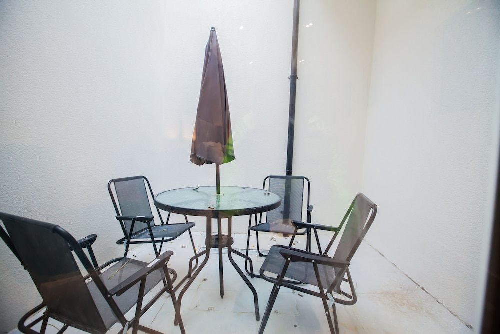 outdoor bbq area