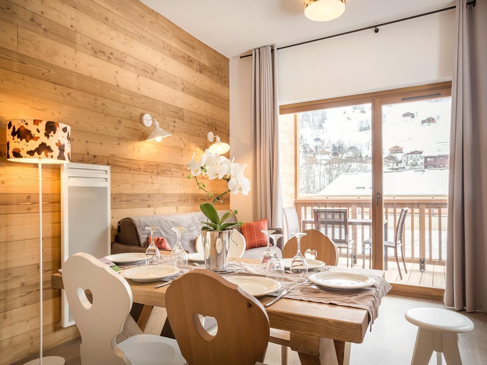Holiday Home in Beaufort Near Ski Trails