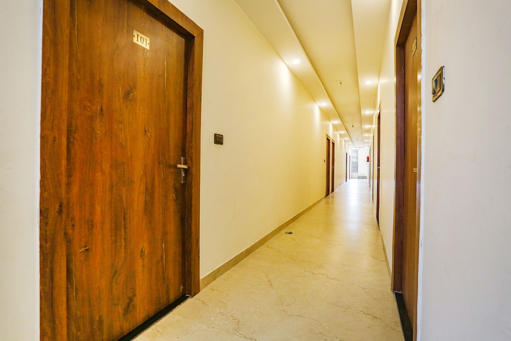 Fabhotel Brij Kaushal