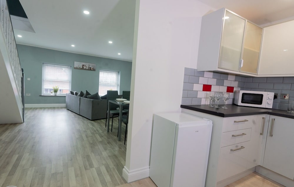 City Centre Modern 4 Person Apartment