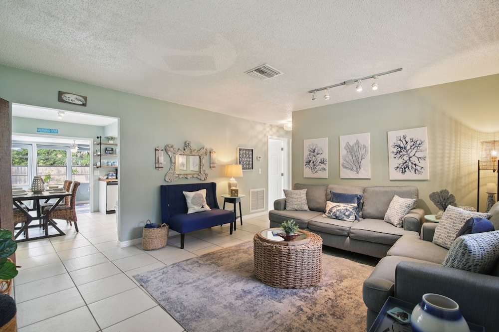 Crystal Blue Haven 3 Bedroom Cottage