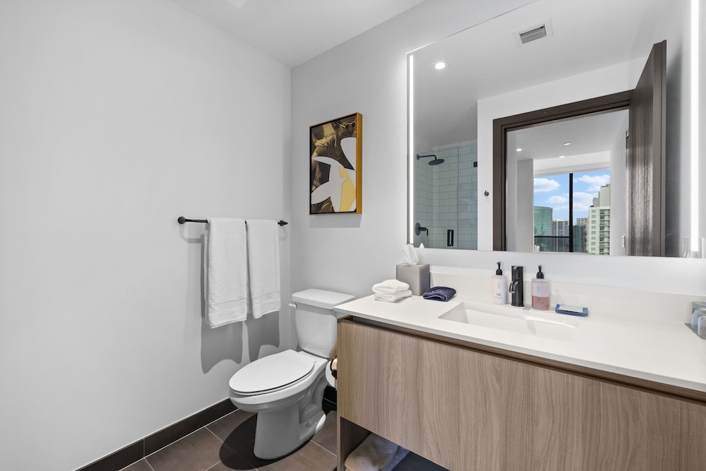 Bayside Bliss Luxurious Miami Condo