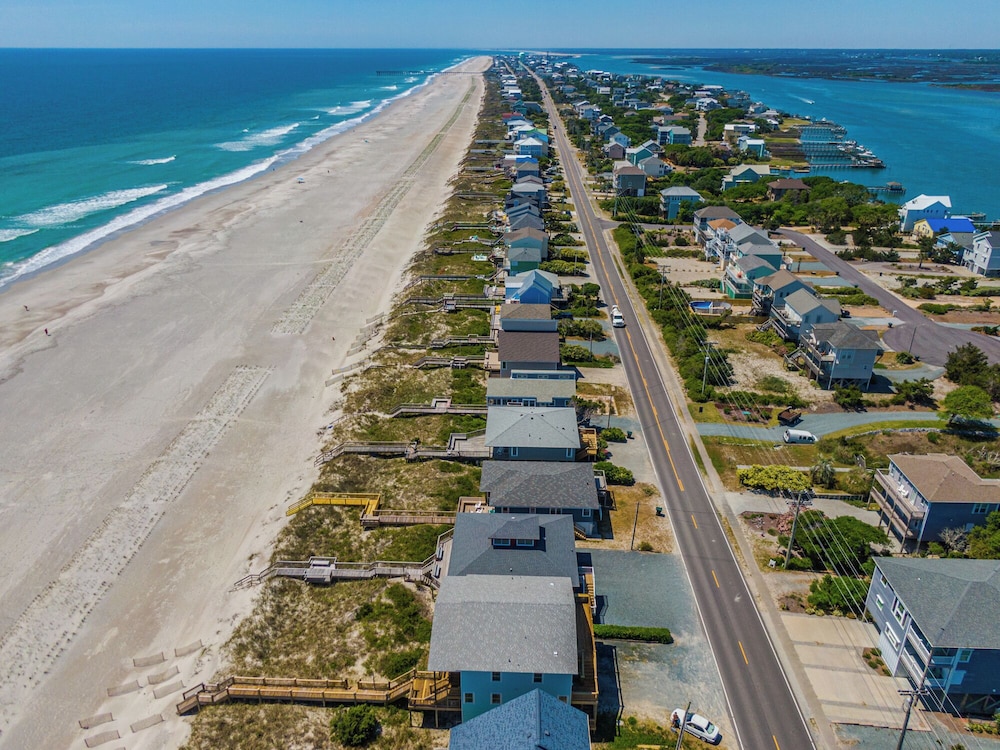 Walking on Sunshine by Topsail Realty