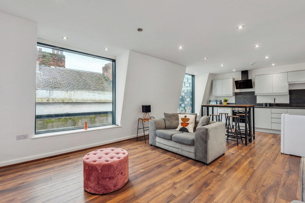 Central Liverpool Retreat