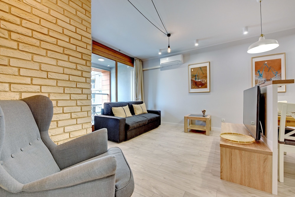 Apartinfo Aura Apartments
