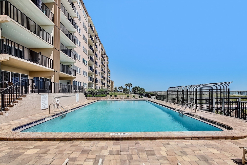 N4 Amelia South 2 Bedroom Condo