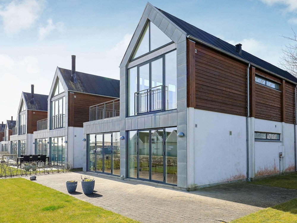 6 Person Holiday Home in Thyholm-by Traum