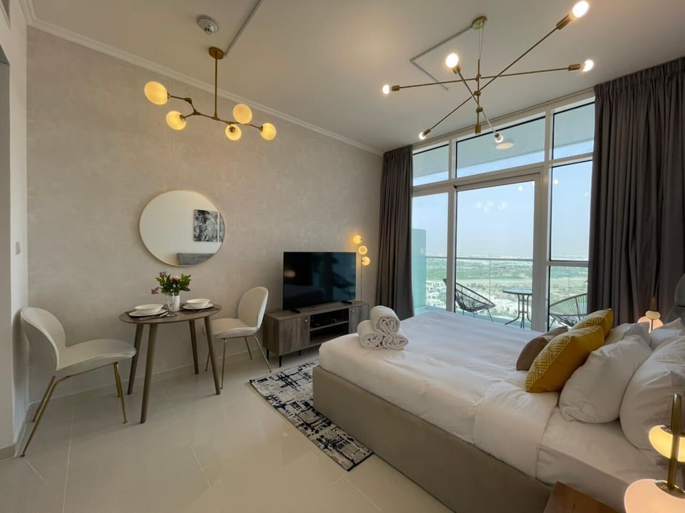 ST-Carson Tower A-1809 by bnbme homes