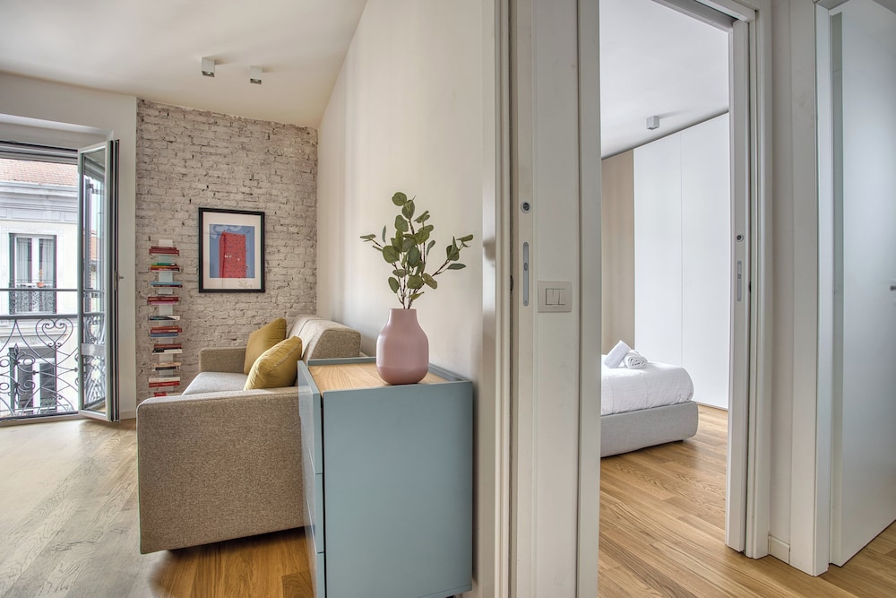 Modern Flat Near Historic Castle
