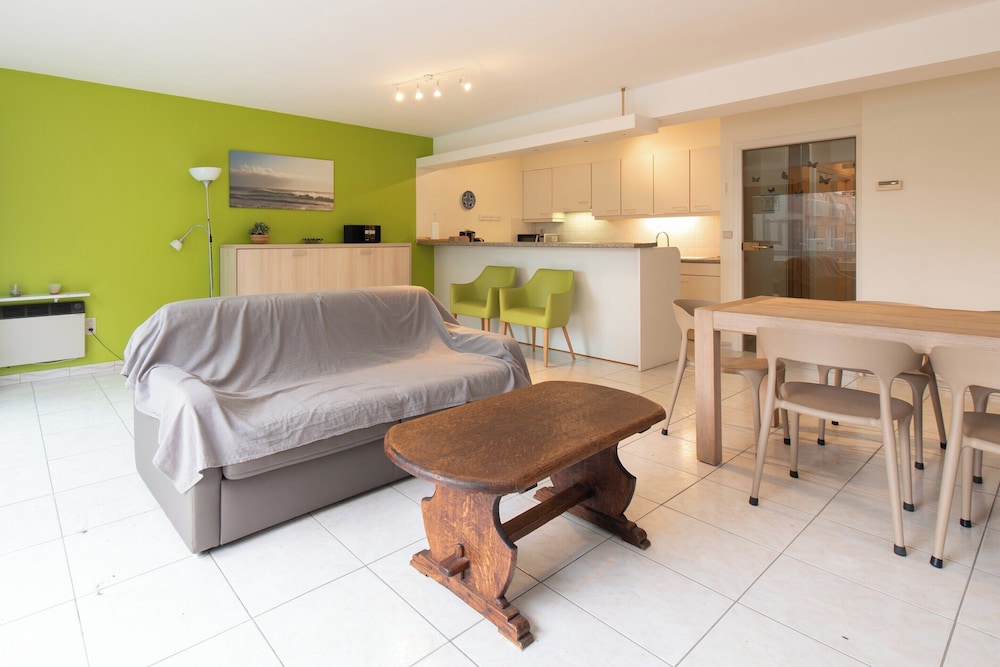 Apartment in Middelkerke Near Casino & Sea Wall