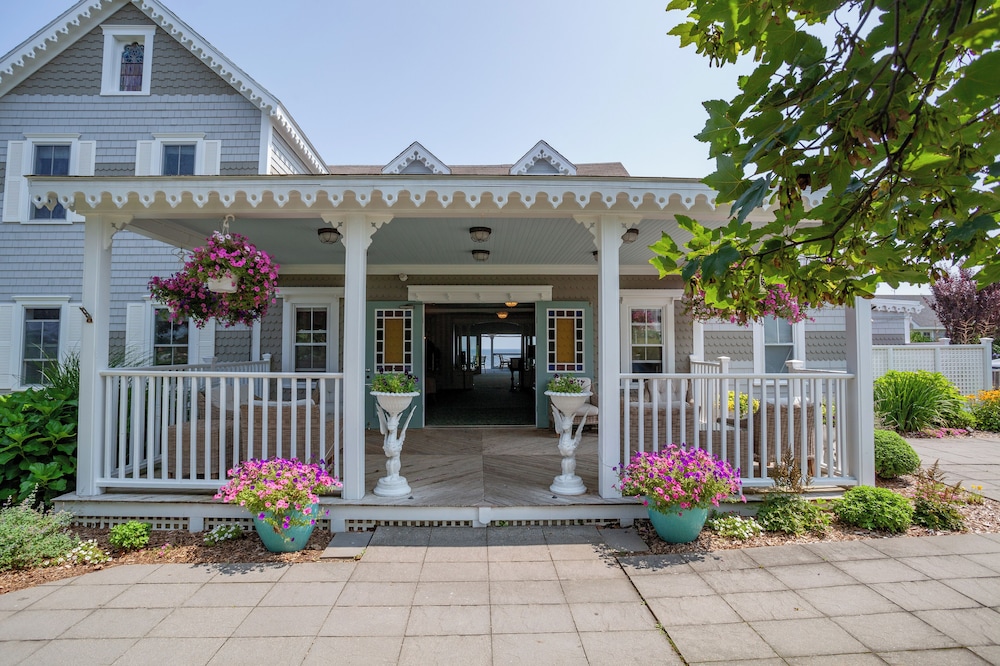The 1661 Inn