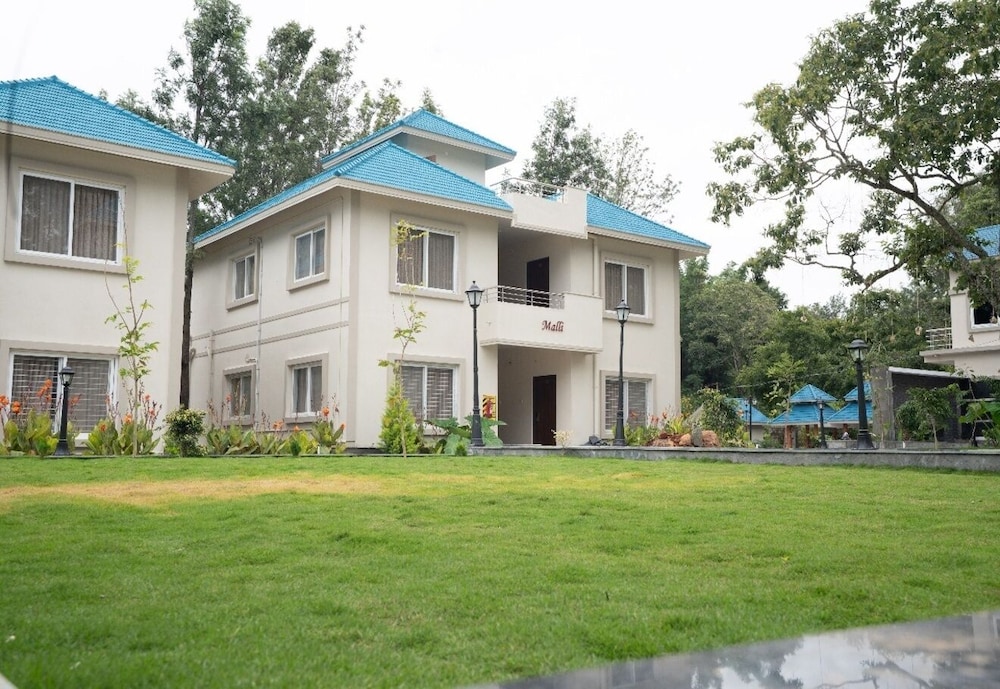 MSB Silver Spring Resort