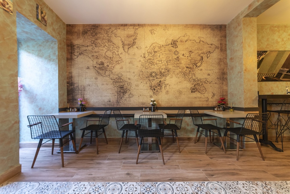 Royal Taksim Süitleri - Image 17