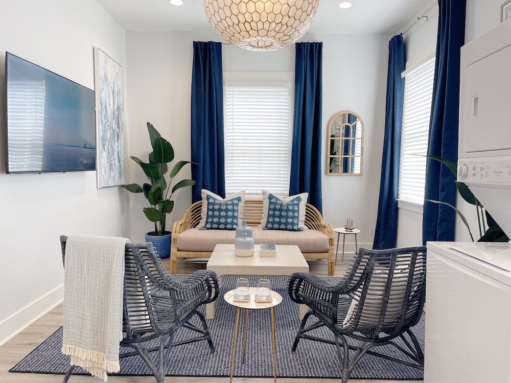 Stylish 1900s Renovated Apartments