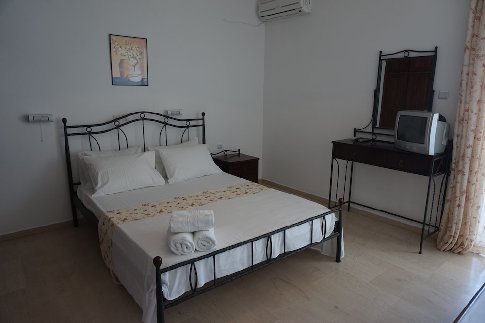 Yialos Studios