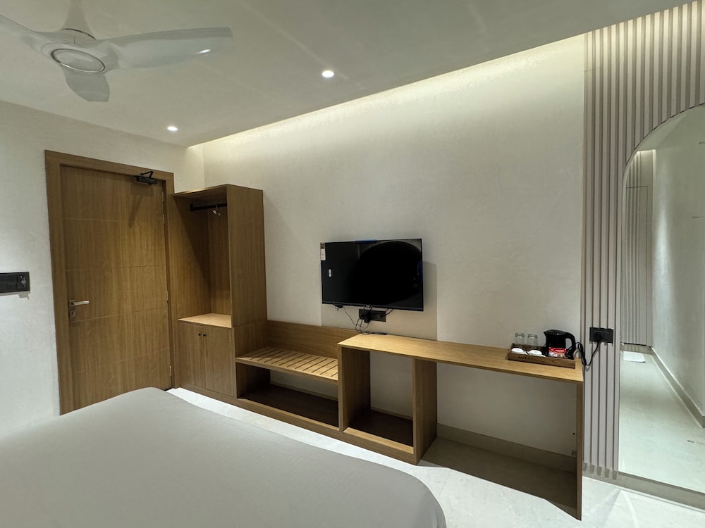 Aura Gold Resort